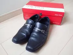 Item thumbnail for item 0a52591e-139d-42eb-aef6-35fde3dda977