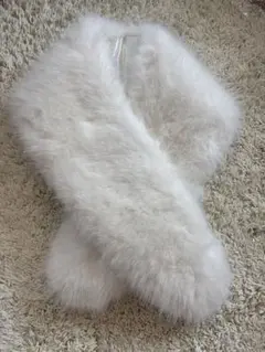 ホワイトファーショール