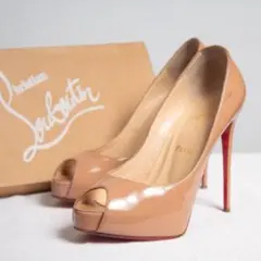 【美品】Christian Louboutin ヌードベージュ ハイヒールのサムネイル