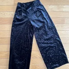 ZARA kids ザラキッズ　140cm 黒のベルベット花柄ロングパンツ
