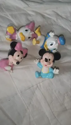 Disney フィギュア 4体セット