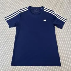 週末お値下げ☆adidas スポーツウェア　サッカー　160のサムネイル