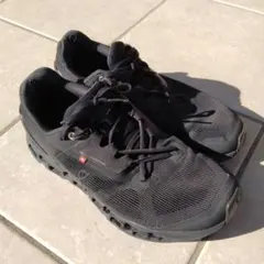 On Cloudstratus オン クラウドストラトス