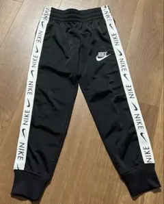 Nike ブラック ジャージパンツ