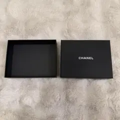 CHANEL ギフトボックス 中型 黒