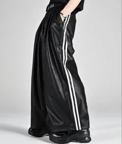 ADRER ライントラックワイドスラックス XSのサムネイル