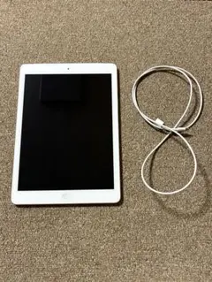 iPad Air 16GB WiFi+Cellular SIMフリー シルバー