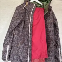 BURTON スノーボードウェア Sサイズ　上下セット