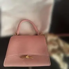 CHARLES&KEITH スカーフ付きピンクミニショルダーバッグ　袋付き