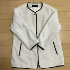 ships ホワイト パイピングボアコート