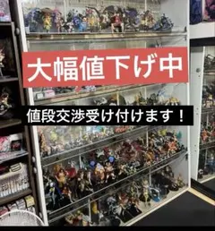 ワンピースフィギュアセット売り！　ショーケース付き