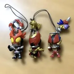 仮面ライダー フィギュアストラップ 3体セット　アギト,キバ,電王