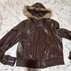 ブラウンレザージャケット ファーフード付き