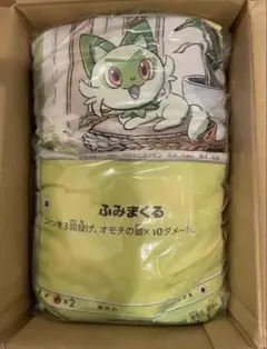 ポケモンカード柄クッション　サントリーBOSS. イーブイ 非売品】ポケモンカード柄 クッション イーブイ ポケモンカード