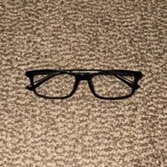 ブラックフレームメガネ