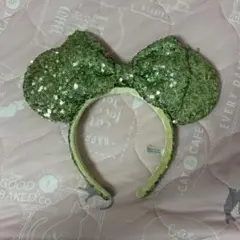 ディズニー カチューシャ グリーン スパンコール