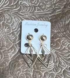 ゴールド幾何学デザインイヤリング