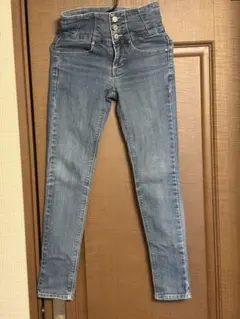 WORKS ハイウエストデニム　スキニーデニム　伸縮性