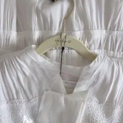 週末セールHer lip to Scala Lace-Trimmed Dress