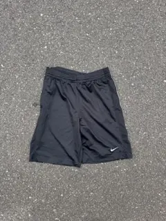 Nike ショーツ　丈長めのサムネイル