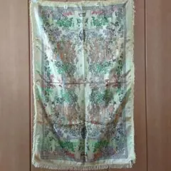 装飾的なテーブルクロス　多色デザイン