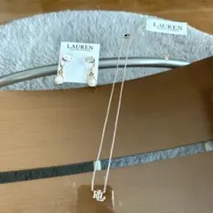 Item thumbnail for item 1af947ac-e6e2-4e4e-ab68-945592bd5e6f