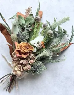 ドライフラワースワッグ