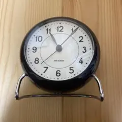 ARNE JACOBSEN 置き時計 STATION 43672 黒 - メルカリ