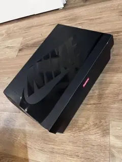 NIKE Air Force 1 Low Supreme