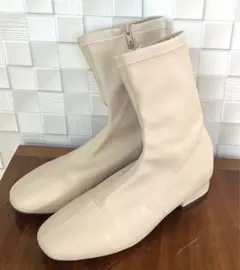ストレッチショートブーツ　ベージュ　M 23.5