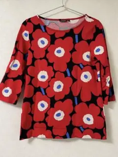マリメッコmarimekko ウニッコ柄カットソー　レッド　美品