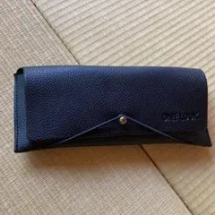 ONE LOOK メガネケース 黒 合皮レザー フラップ式　ブラック