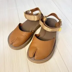 美品SUICOKEタビサンダル ユナイテッドアローズ別注 ブラウン　タビサンダルのサムネイル