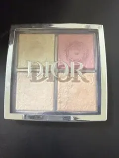 DIOR ハイライトパウダー 004 ローズゴールド