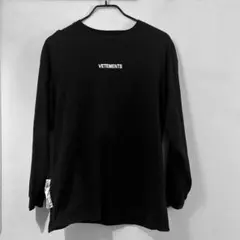 VETEMENTS ユニセックス ロングスリーブ Tシャツ ブラック長袖Tシャツ