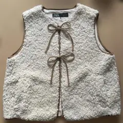 【未使用】再値下げ‼️ザラ ZARA ボアベスト リボン付き アイボリー Mサイズ