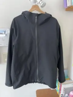 ユニクロ　ブロックテックパーカー　xl