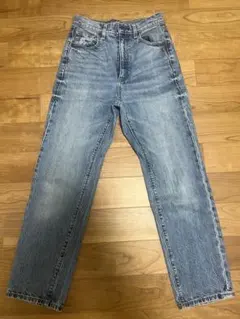 ジーユー　ハイウエストストレートジーンズ　　　221-313190 神デニム　S