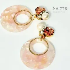 【775】ハンドメイドイヤリング春ピアス大ぶり桜色ピンク揺れる大振りぴあす