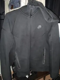 NIKE テックフリース　赤タグ　ブラック　M