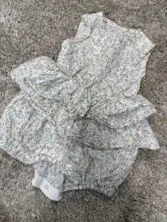 花柄ノースリーブロンパース