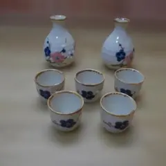 花柄酒器セット（徳利2点・ぐい飲み5点）