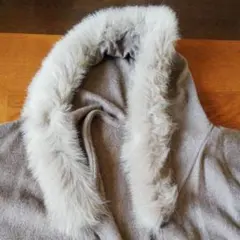 フェイクファーフード付ポンチョ