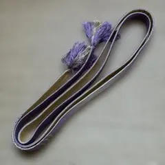 紫と金の房付き帯締め