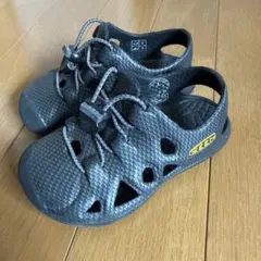 keen キーン　キッズ　サンダル　アウトドア　山　川　海のサムネイル