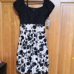 値下げ！新品タグ付き レストローズ 花柄ワンピース