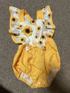 ひまわり柄フリルロンパース