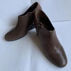 SAYA 本革 ショートブーツ アンクル丈 ウエッジ ブーティ