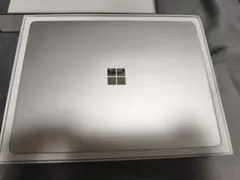 Microsoft Surface Laptop go2のサムネイル