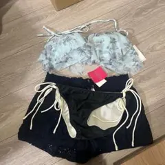 未使用 タグ付き LAULEA セパレート水着 花柄 フリル ネイビーのサムネイル